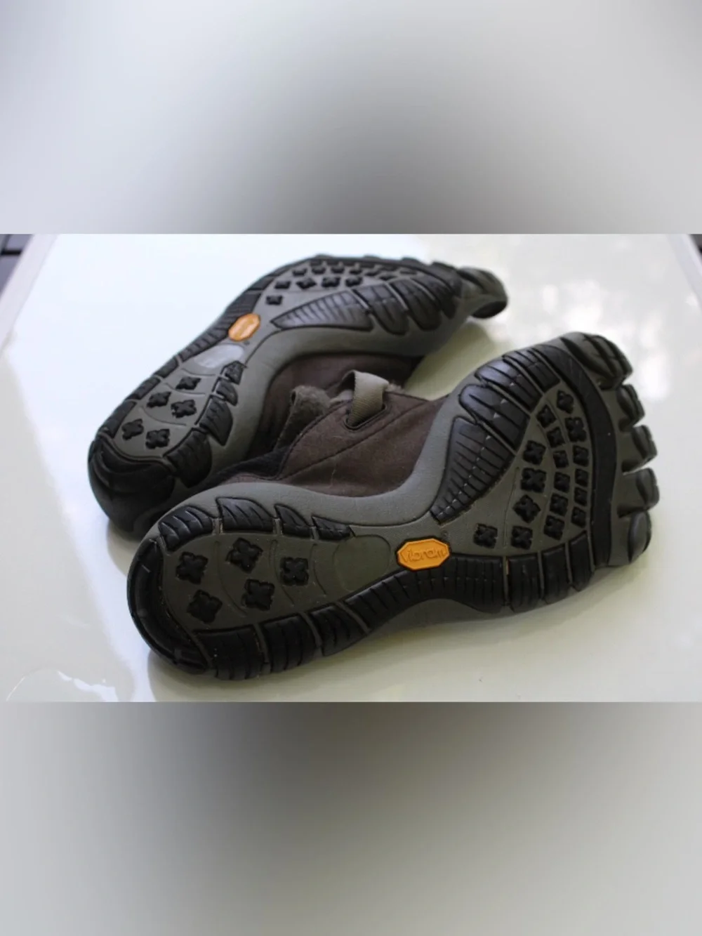 Vibram five fingers men’s shoes
